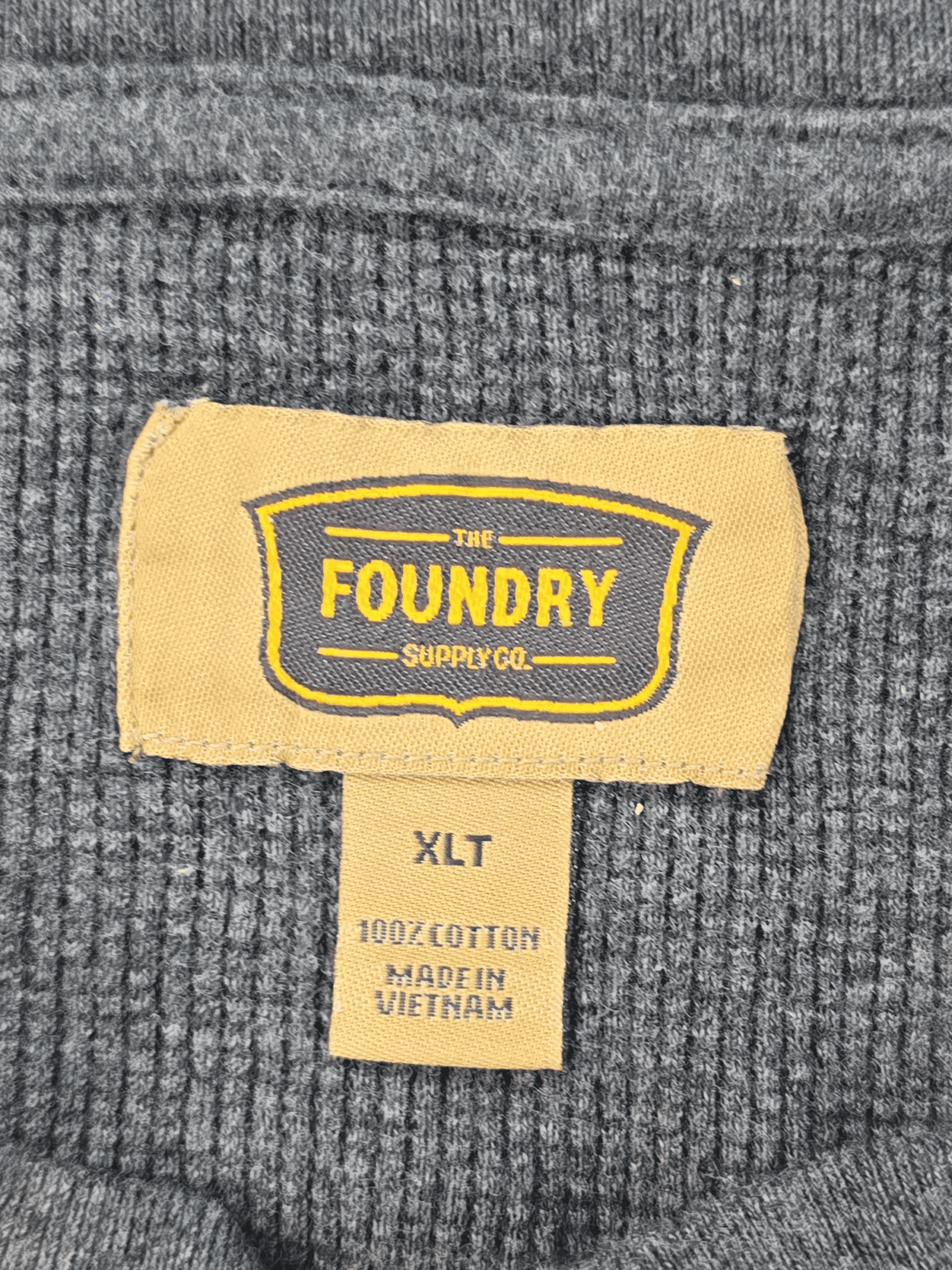 Fabric content tag from The Foundry gray waffle knit Henley shirt size XLT