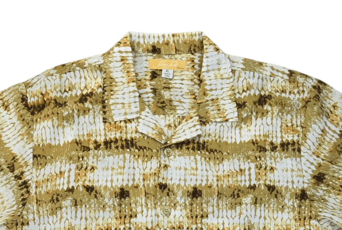 Close-up of collar, buttons, and snake print pattern on Silver Silk Casual short sleeve shirt men’s size XL