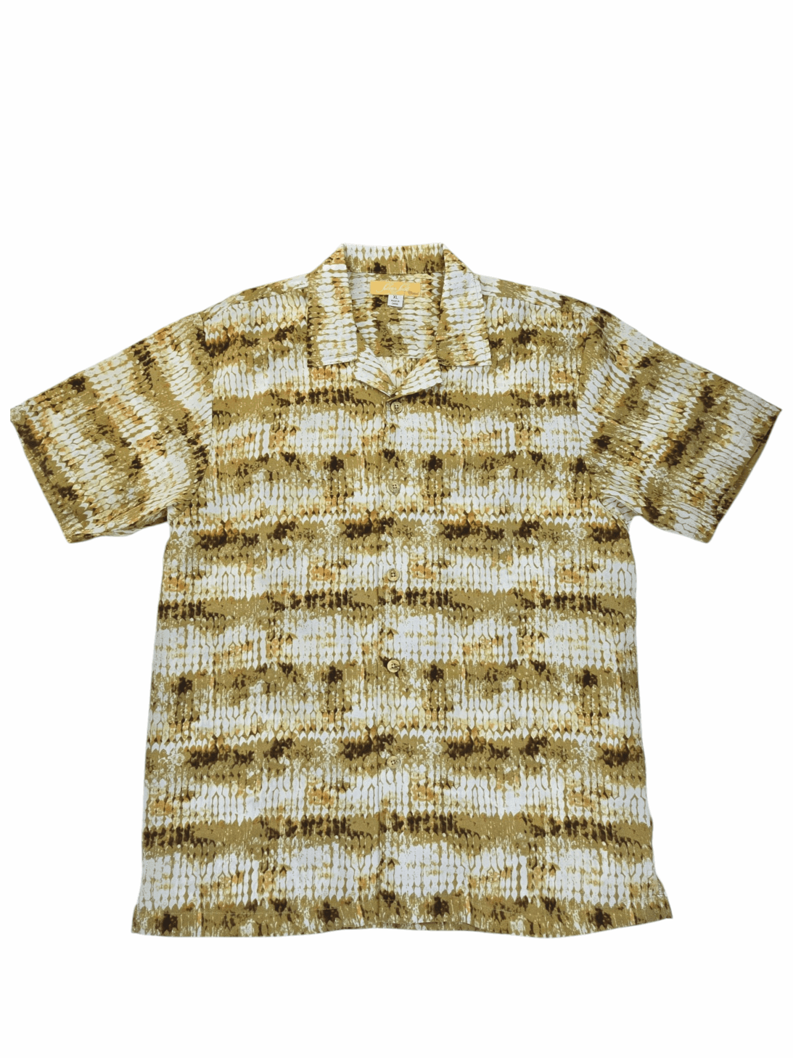 Front view of Silver Silk Casual snake print button-up short sleeve shirt men’s size XL