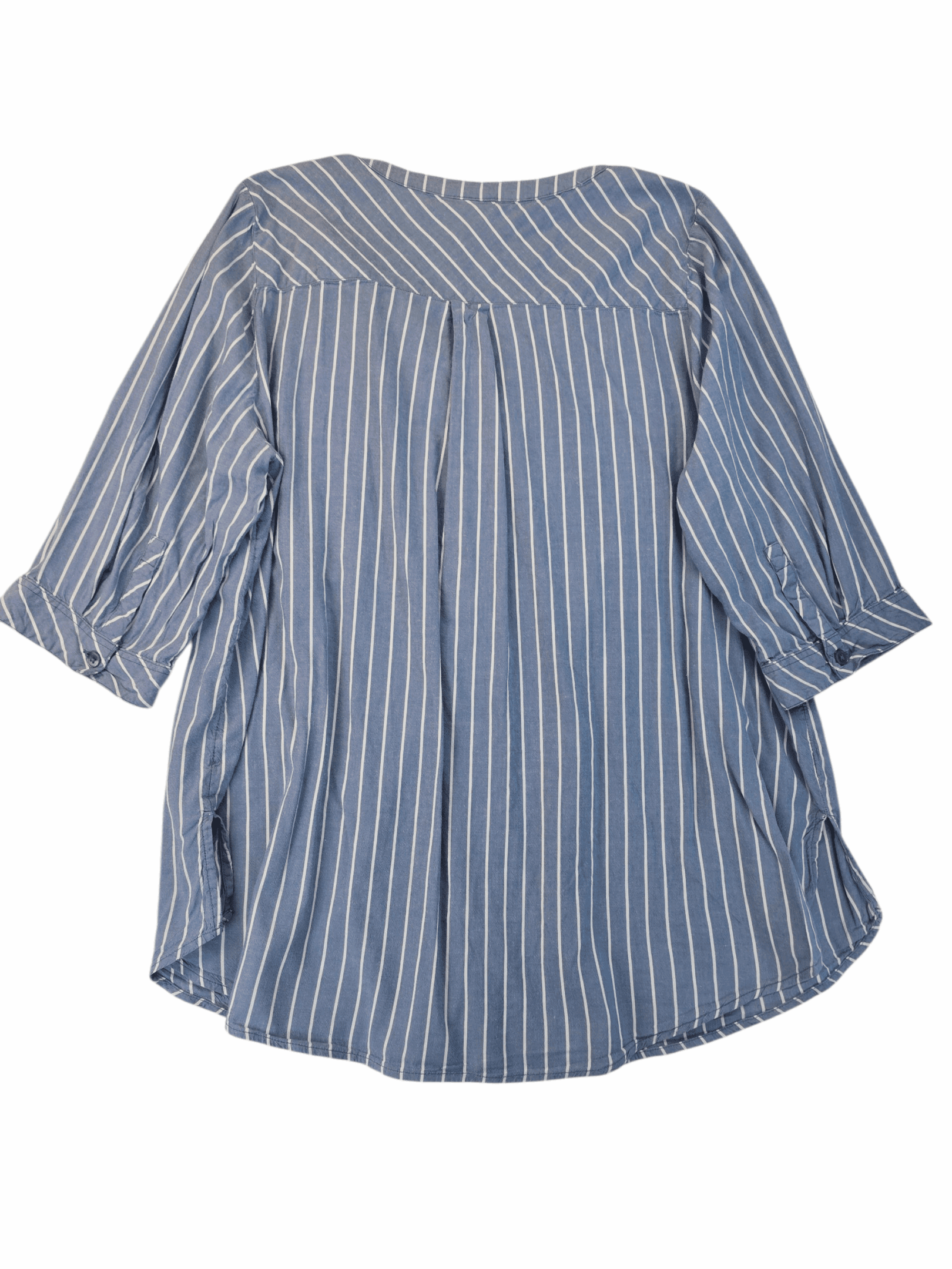 Blue and white striped loose blouse with 3/4 sleeves.