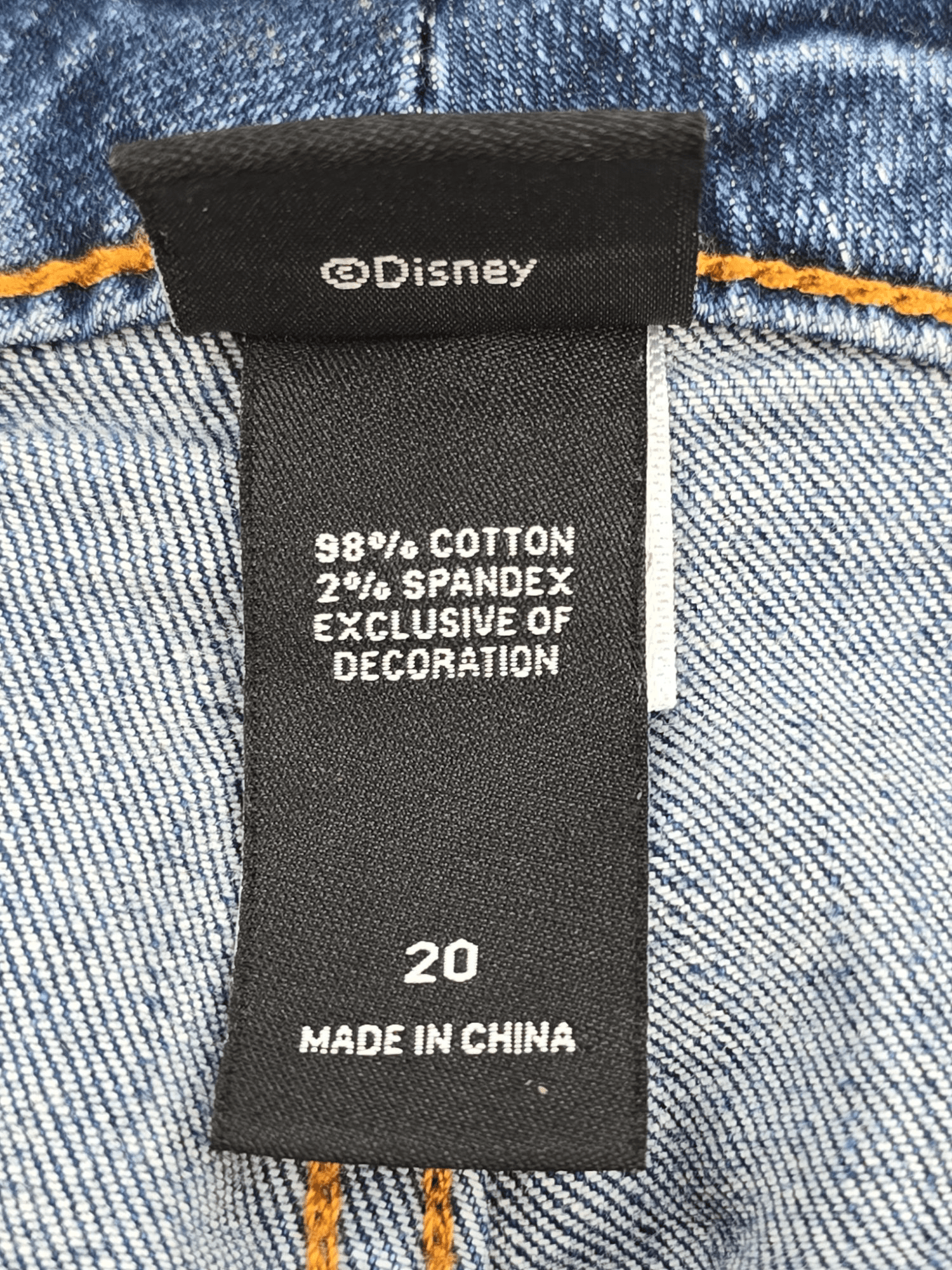 Disney Women’s Size 20 blue denim cropped jeans with Mickey Mouse patchwork garment tag