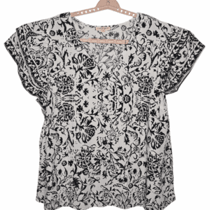 Christian Siriano women’s size 2X white floral ruffle-sleeve V-neck top front view