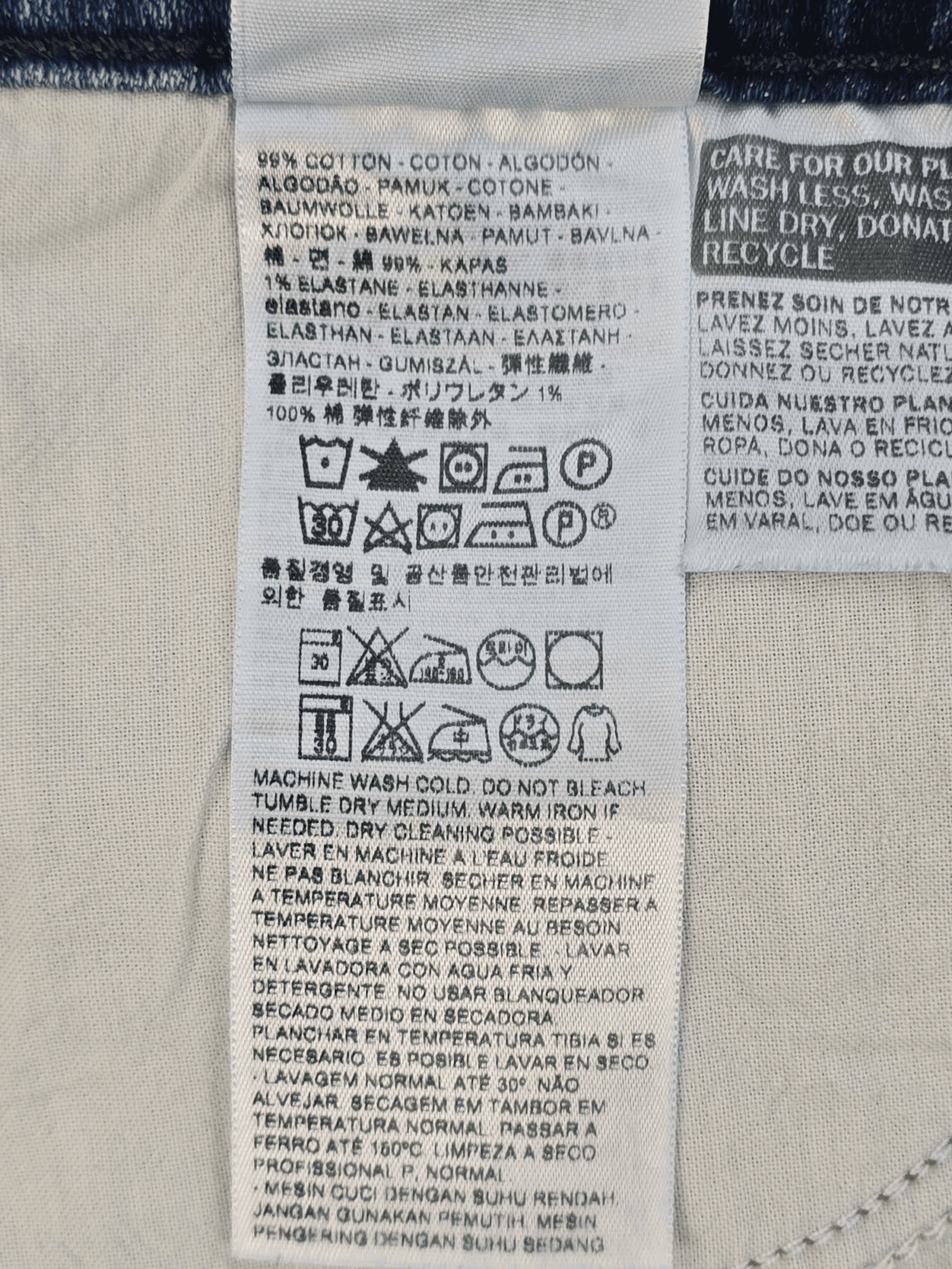 Roundtree & Yorke green and gray micro-geometric pleated shorts material content label