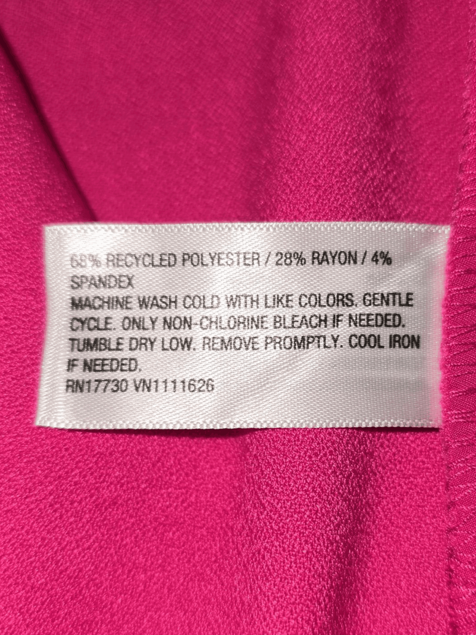 NWT Ava & Viv wide-leg stretch pants care instructions label