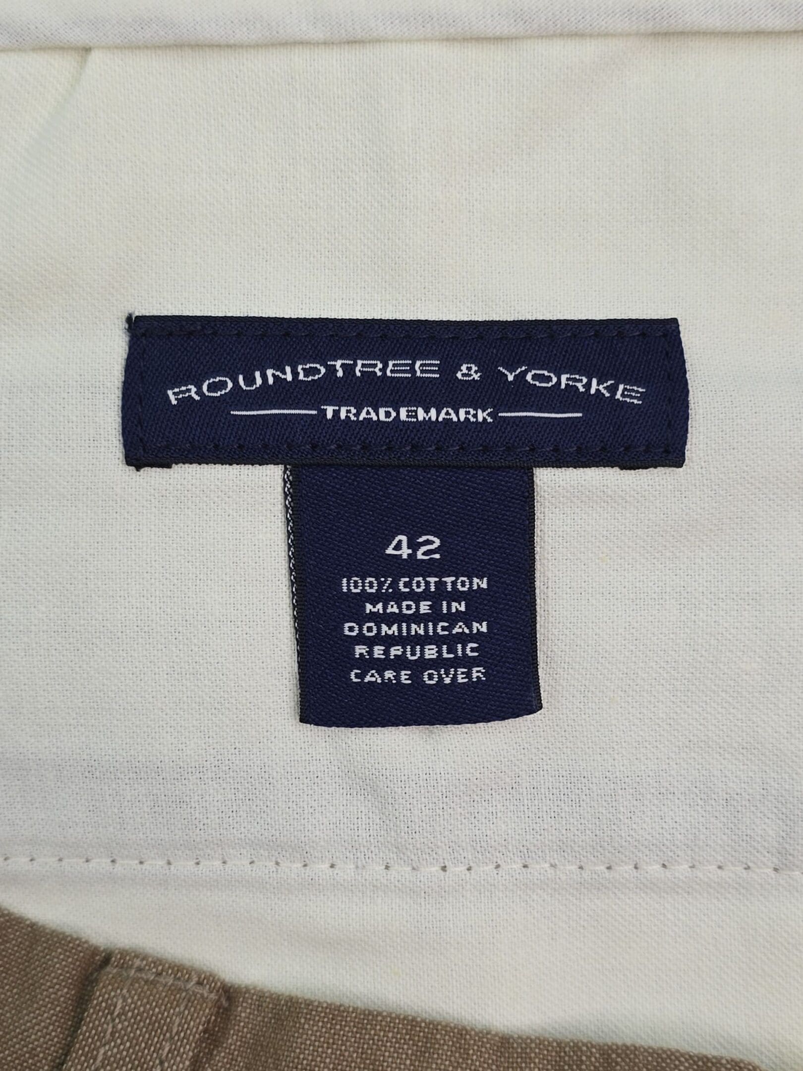 Roundtree & Yorke men’s shorts size 42 brand tag
