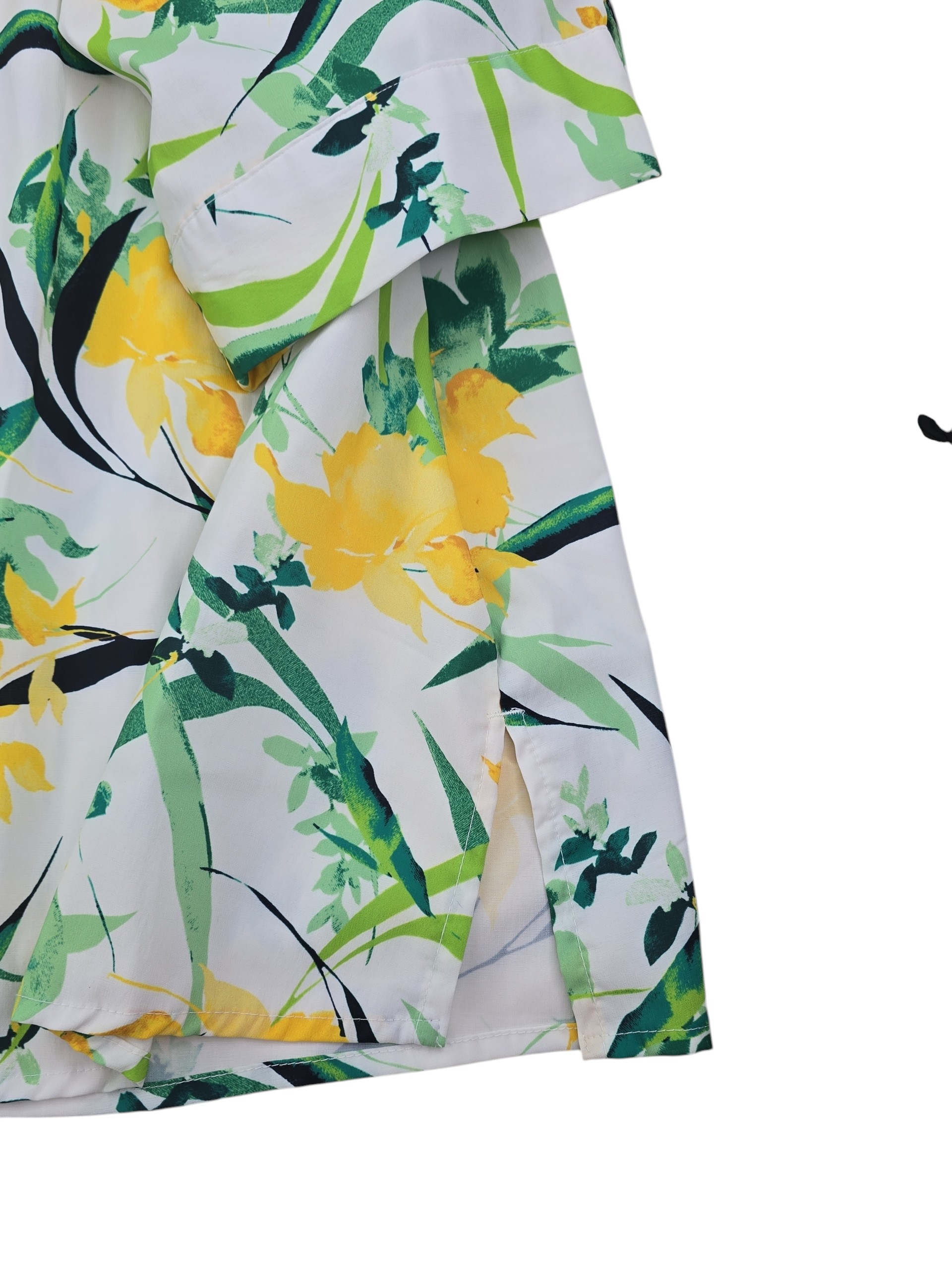 Side hem split detail on Catherines women’s floral button up blouse