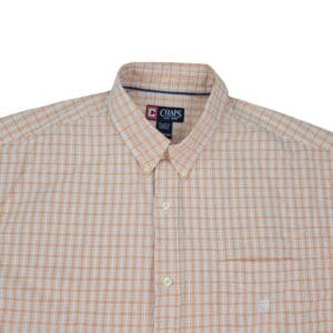 Chaps men’s short sleeve plaid shirt close up of buttons and fabric