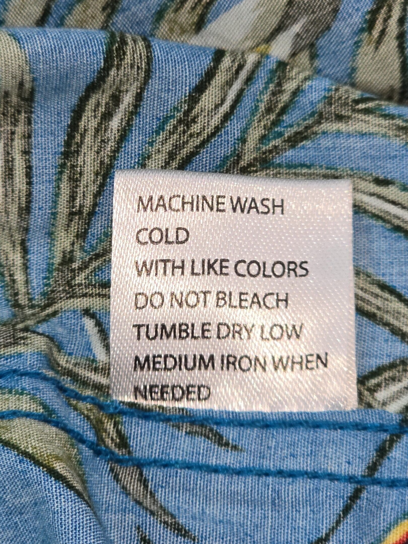 Free Planet men’s shirt care label 100% cotton