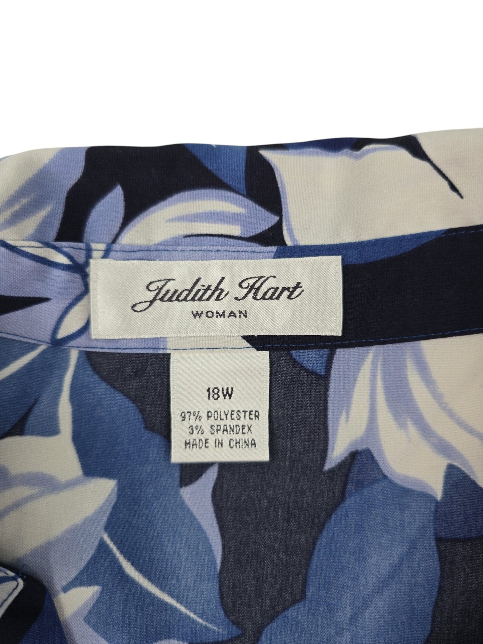 Judith Hart Woman 18W blouse brand and size tag navy floral top