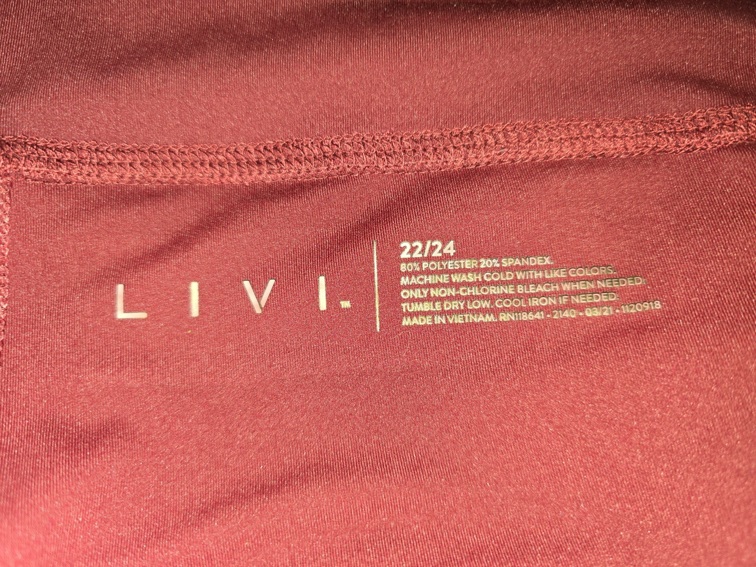 Lane Bryant leggings size and material content care label