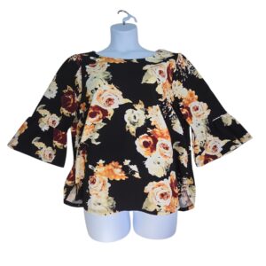 Green Envelope floral pullover blouse women’s 2X bell sleeve front view