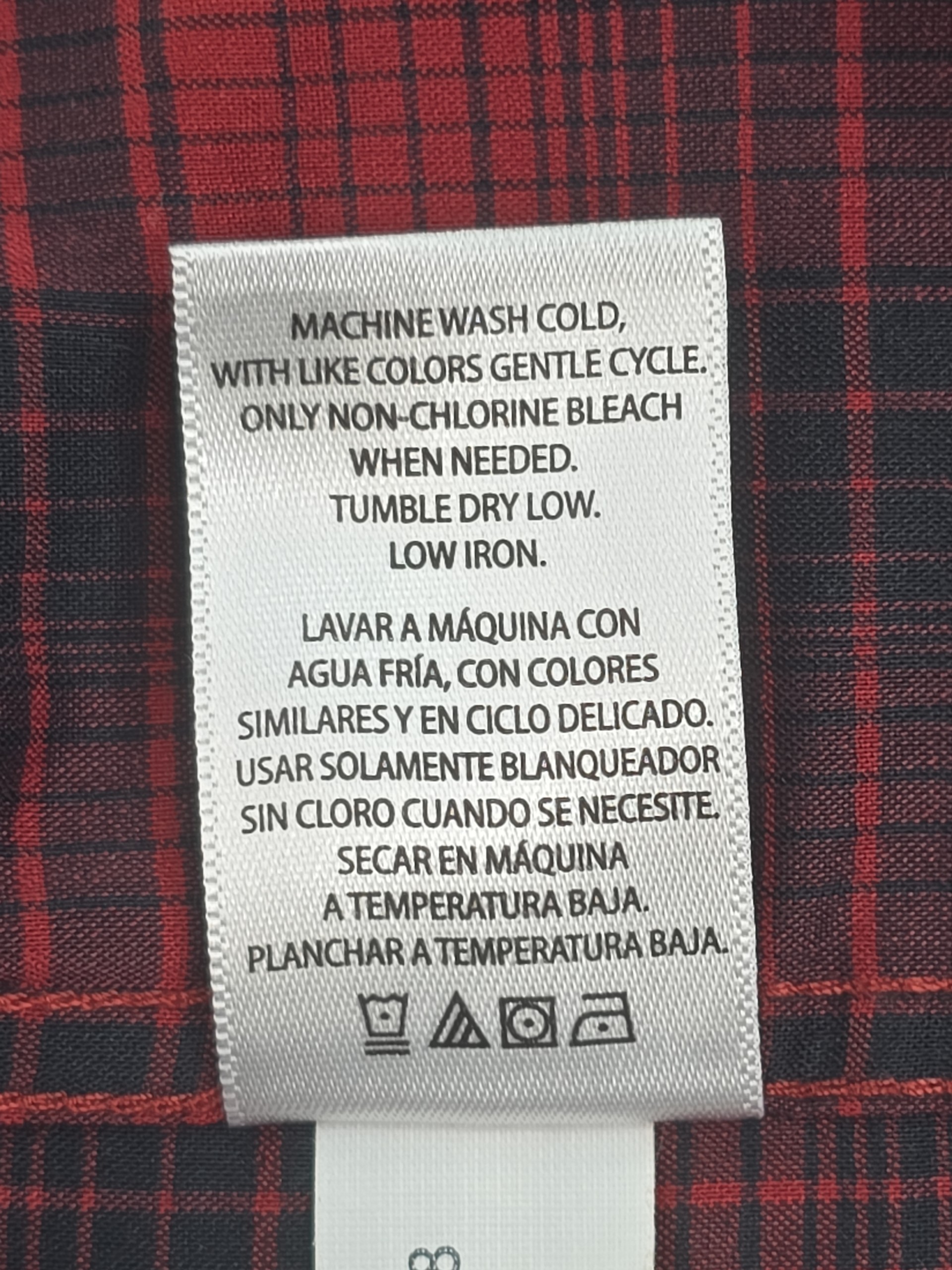 Swiss Tech shirt washing instruction tag